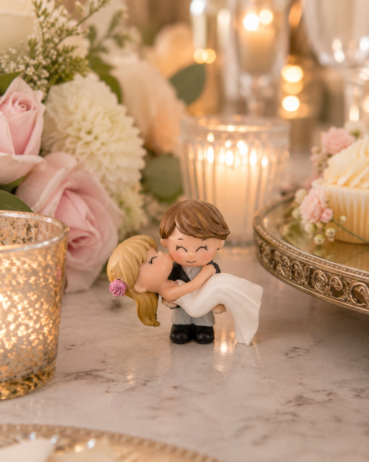 Figurine de mariage personnalisable pour gâteau Marié portant la mariée